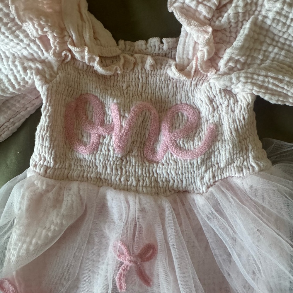 First birthday pink gauze and tulle romper with bows (12-18 months) - Picture 2 of 3